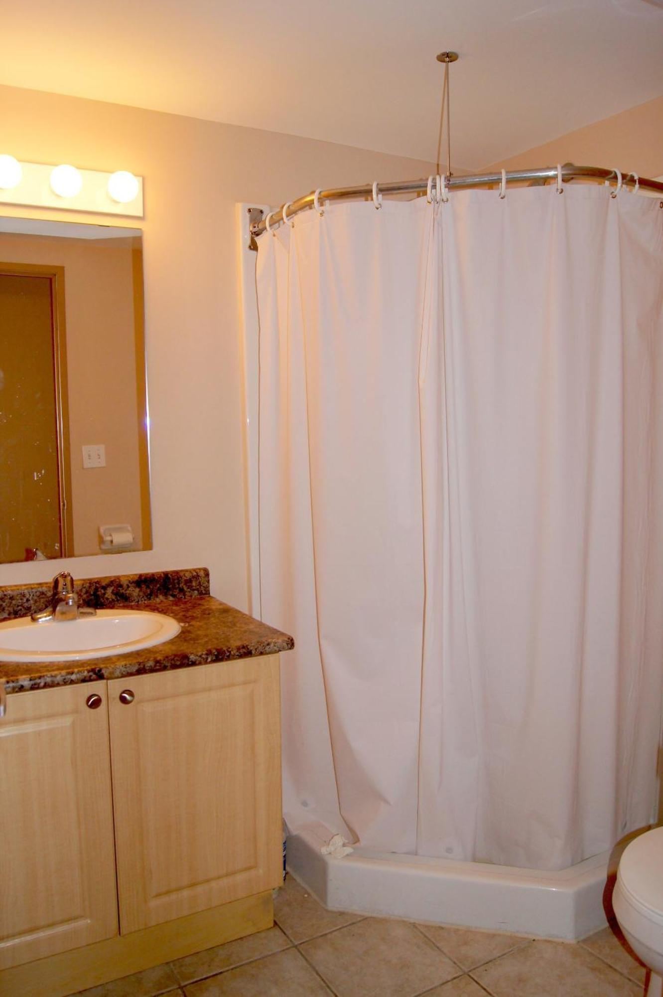 Hotel Laurier - Apartment Style Residence Ватерлоо Екстер'єр фото
