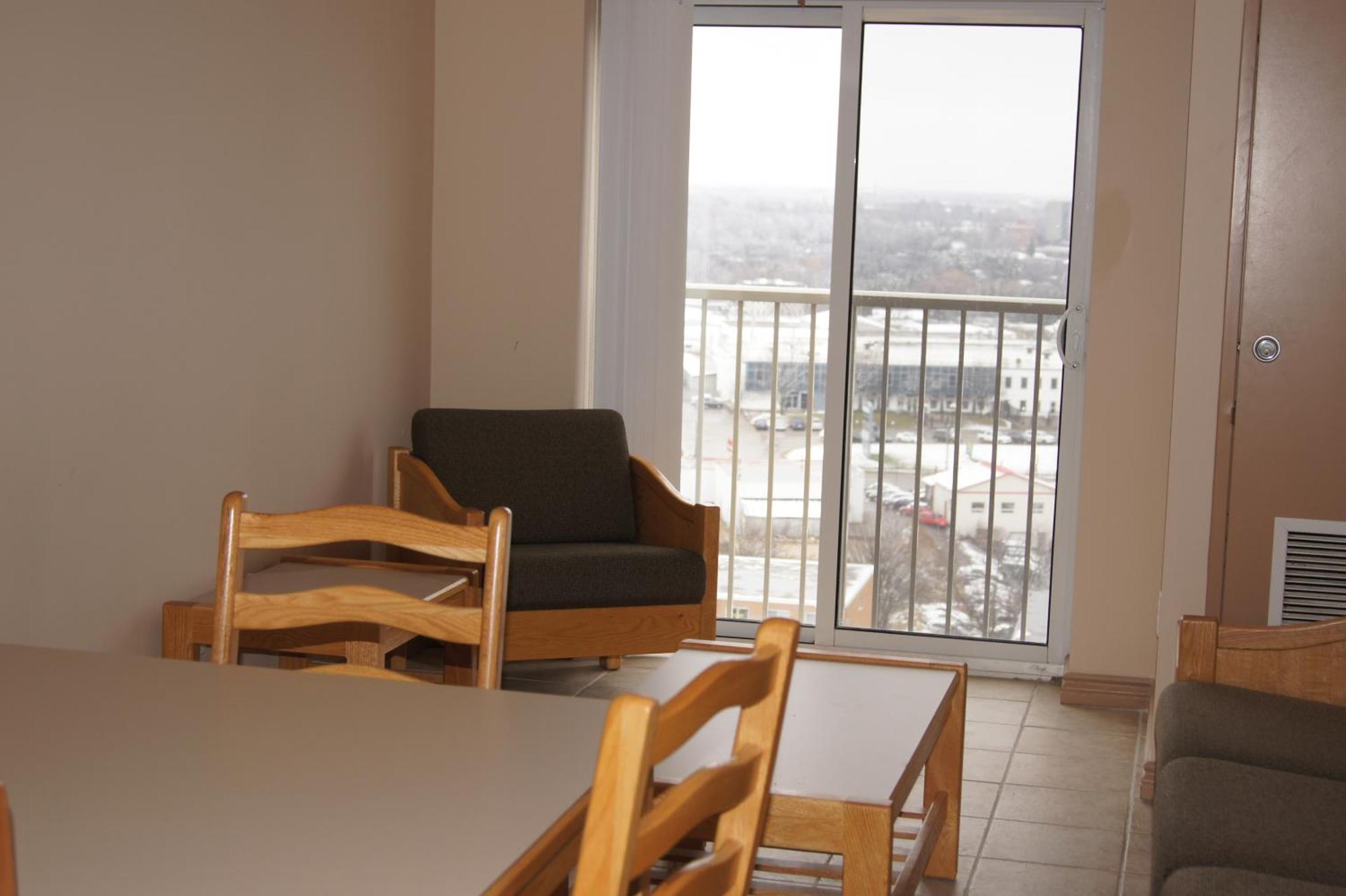 Hotel Laurier - Apartment Style Residence Ватерлоо Екстер'єр фото